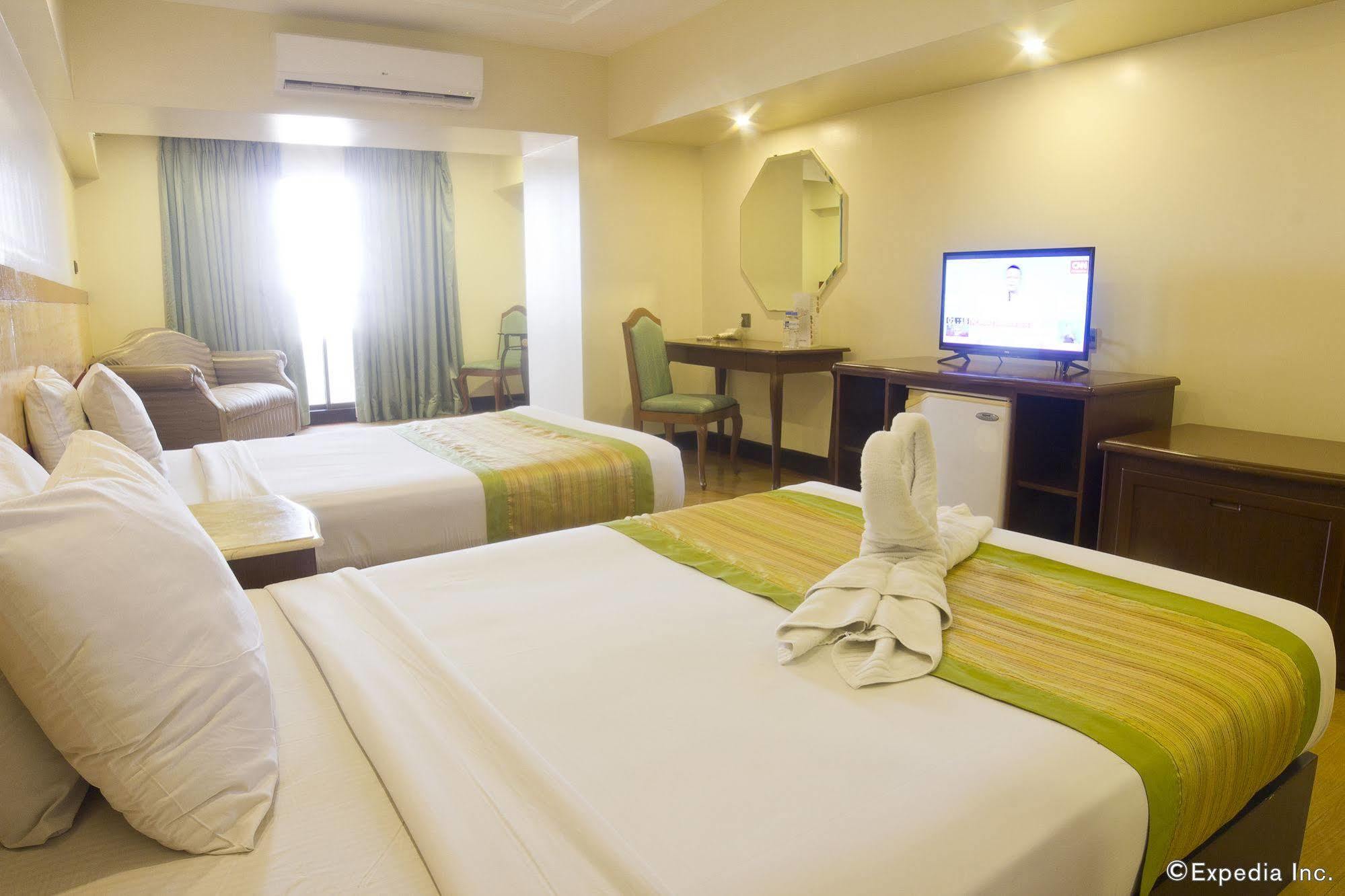Atrium Hotel Pasay Dış mekan fotoğraf